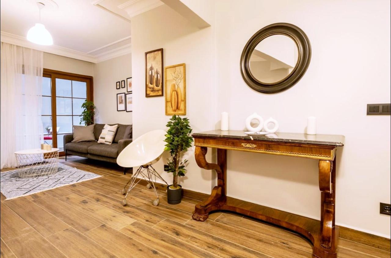 Ferienwohnung Spacious And Comfy 2Br In The Heart Of Cihangir Istanbul Exterior foto