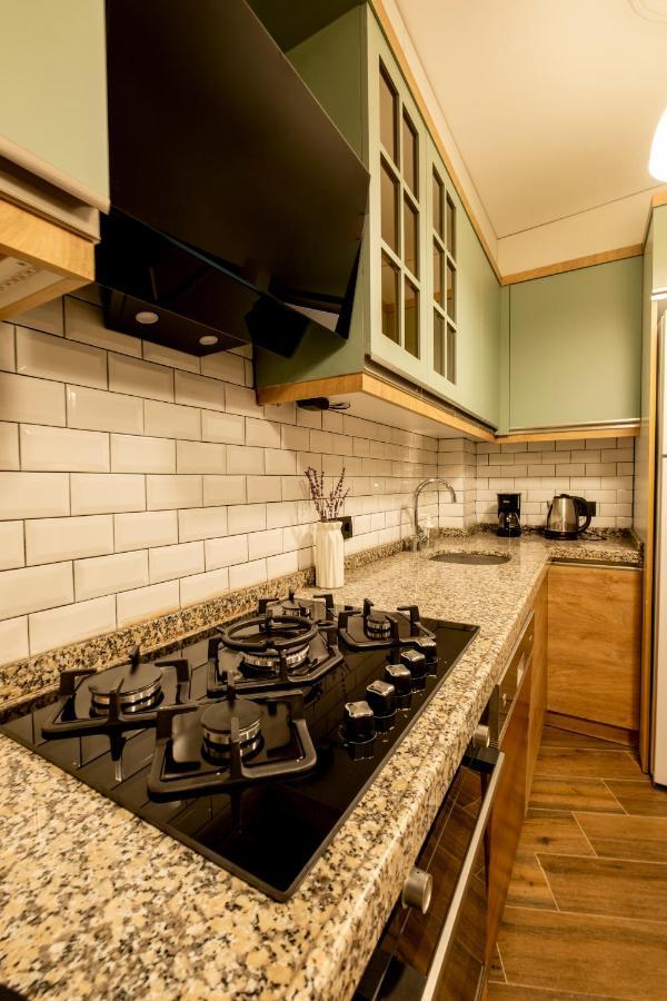 Ferienwohnung Spacious And Comfy 2Br In The Heart Of Cihangir Istanbul Exterior foto